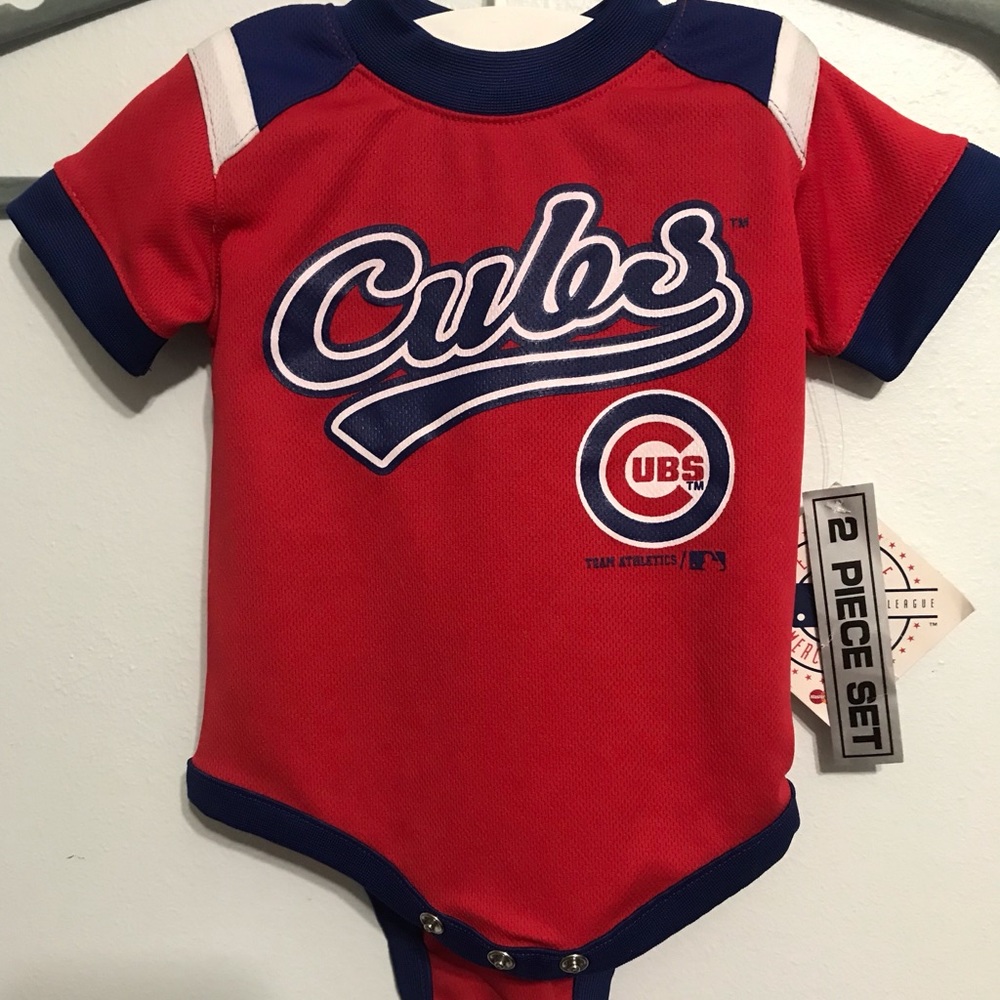 Cubs onesie w/ matching shorts
